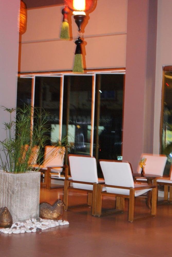 Rome Place Hotel Phuket Kültér fotó